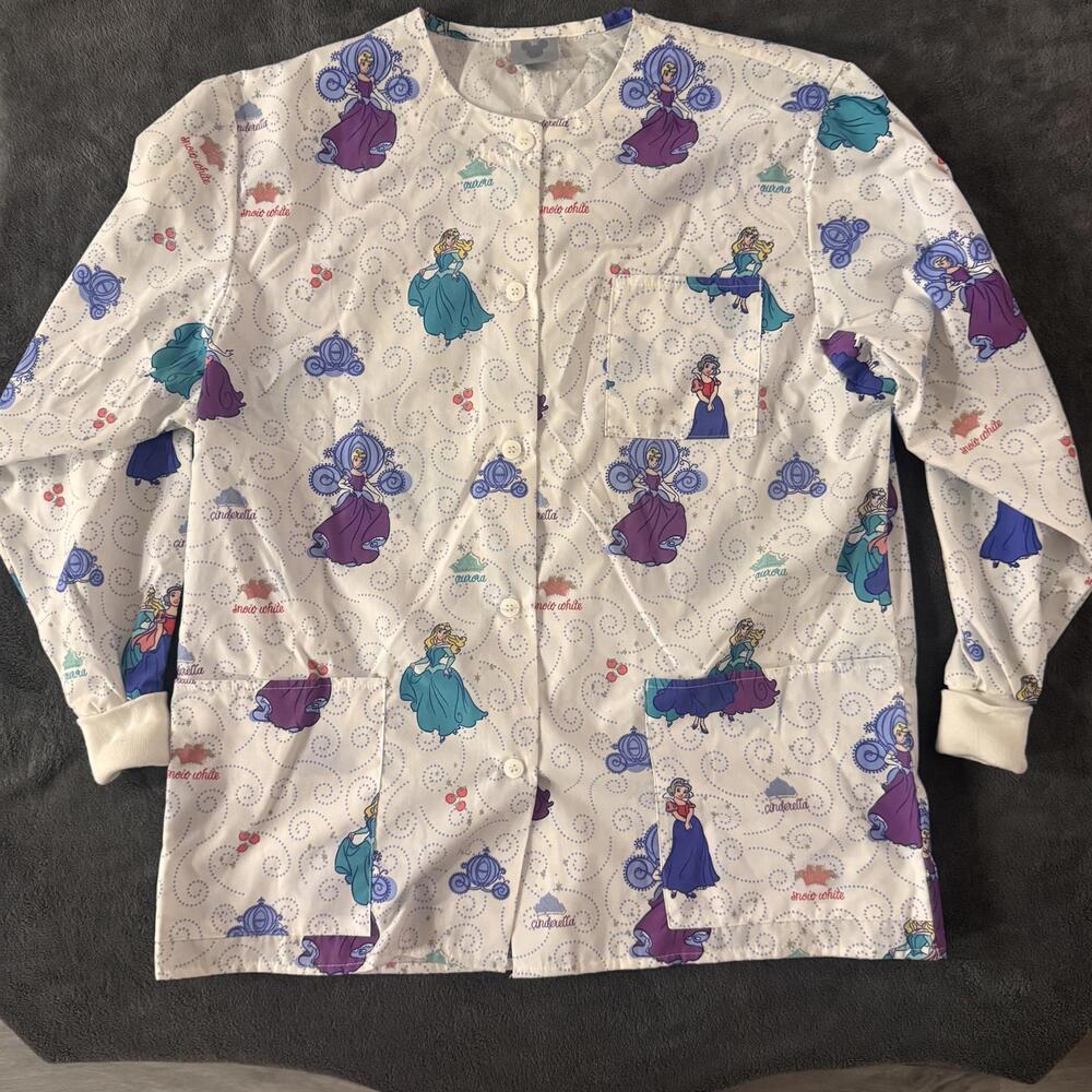Disney Princess Print Button-Up Scrub Jacket PETITE SMALL